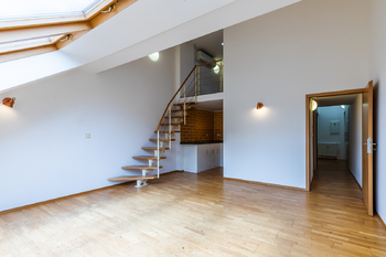 Prodej bytu 2+kk v osobním vlastnictví 60 m², Praha 3 - Žižkov