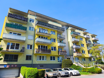 Prodej bytu 3+kk v osobním vlastnictví 89 m², Praha 9 - Hostavice