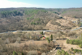 Prodej pozemku 6644 m², Medonosy