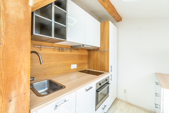 Pronájem bytu 2+kk v osobním vlastnictví 40 m², Praha 8 - Libeň