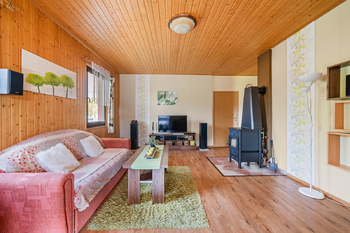 Obývací pokoj - Prodej domu 98 m², Holice