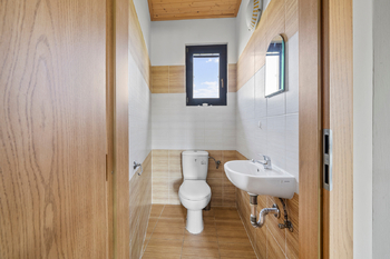 Toaleta - Prodej domu 98 m², Holice
