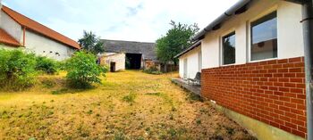 pohled do dvora - Prodej domu 341 m², Nové Syrovice