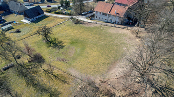 Prodej pozemku 1300 m², Bělotín
