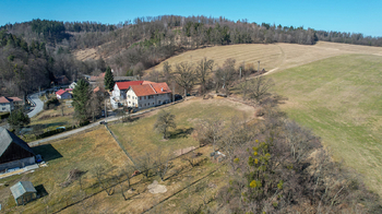 Prodej pozemku 1300 m², Bělotín