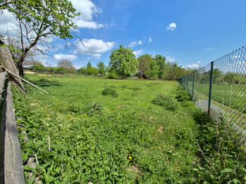 Prodej pozemku 1300 m², Bělotín