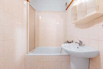 Prodej bytu 2+kk v osobním vlastnictví 43 m², Praha 4 - Kamýk