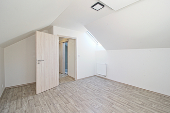 Pronájem domu 117 m², Štěnovice