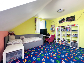 Dětský pokoj - Prodej domu 154 m², Chaloupky