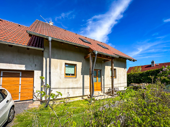 Pohled z ulice  - Prodej domu 154 m², Chaloupky
