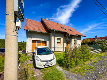 Pohled z ulice  - Prodej domu 154 m², Chaloupky