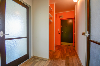 Vstupní chodba - Prodej bytu 3+1 v družstevním vlastnictví 60 m², Hradec Králové