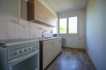 Kuchyň - Prodej bytu 3+1 v družstevním vlastnictví 60 m², Hradec Králové