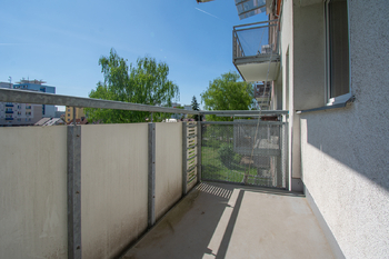 Balkón - Prodej bytu 3+1 v družstevním vlastnictví 60 m², Hradec Králové