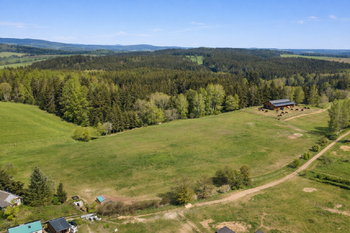 Prodej pozemku 18594 m², Chotěvice