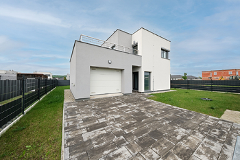 Prodej domu 139 m², Roudné