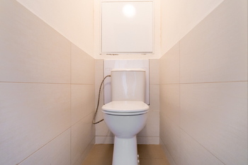 Toaleta - Pronájem bytu 2+1 v osobním vlastnictví 60 m², Ústí nad Labem