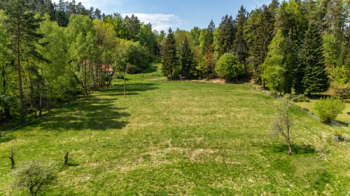 Prodej pozemku 5335 m², Cvikov