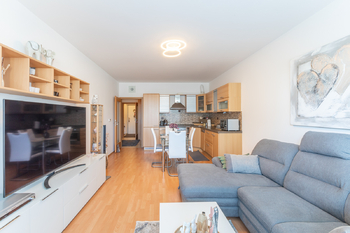 Prodej bytu 3+kk v osobním vlastnictví 76 m², Praha 9 - Vinoř
