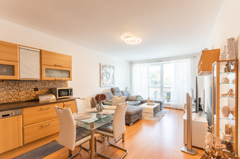 Prodej bytu 3+kk v osobním vlastnictví 62 m², Praha 9 - Černý Most