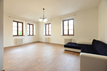 obývací pokoj - Pronájem bytu 3+kk v osobním vlastnictví 100 m², České Budějovice