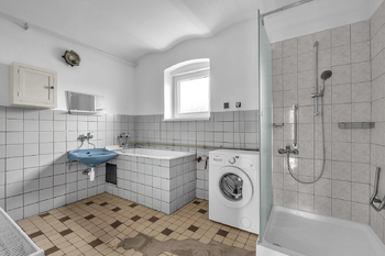 Prodej domu 219 m², Žichlínek