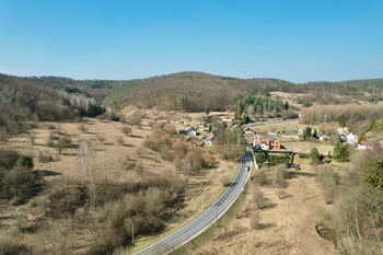 Prodej pozemku 2571 m², Medonosy