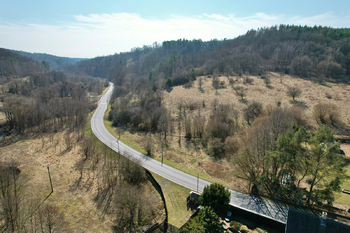Prodej pozemku 2571 m², Medonosy