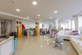 Prodej obchodních prostor 115 m², Karlovy Vary