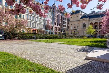 Prodej obchodních prostor 115 m², Karlovy Vary