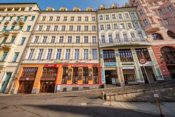 Prodej obchodních prostor 115 m², Karlovy Vary