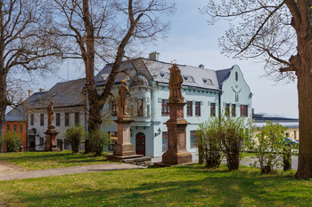 Prodej domu 688 m², Valeč