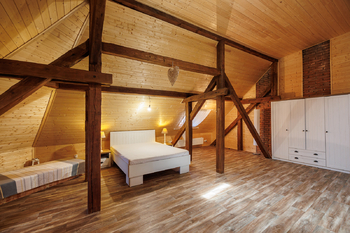Prodej domu 688 m², Valeč