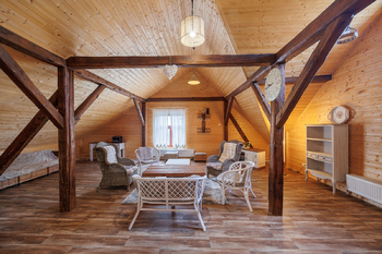 Prodej domu 688 m², Valeč