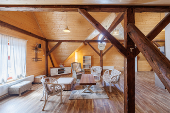 Prodej domu 688 m², Valeč