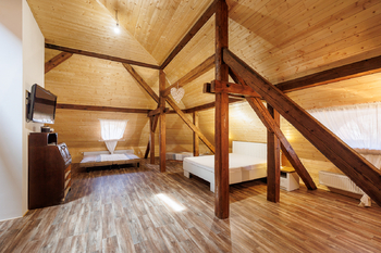 Prodej domu 688 m², Valeč