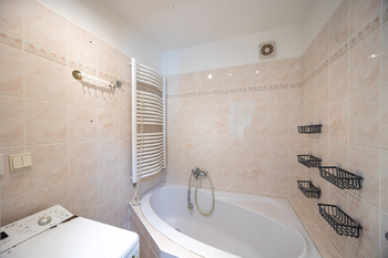 Prodej bytu 2+1 v osobním vlastnictví 61 m², Adamov