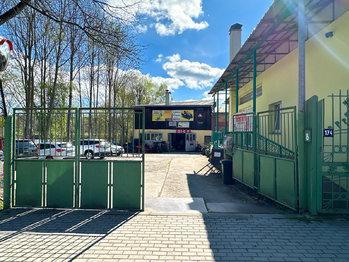 Prodej obchodních prostor 200 m², Planá