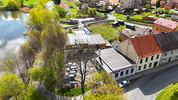 Prodej obchodních prostor 200 m², Planá