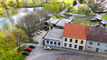 Prodej obchodních prostor 200 m², Planá