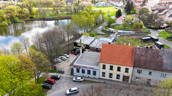 Prodej obchodních prostor 200 m², Planá