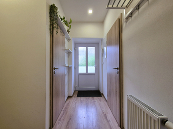 Prodej bytu 2+kk v osobním vlastnictví 46 m², Praha 5 - Lochkov