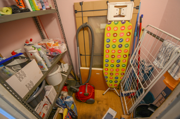 Komora v bytě - Prodej bytu 2+1 v osobním vlastnictví 63 m², Hradec Králové
