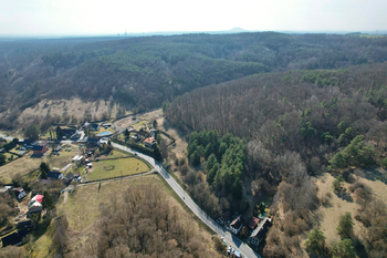 Prodej pozemku 8424 m², Medonosy
