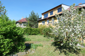 Vlastní zahrada - Prodej bytu 4+kk v osobním vlastnictví 90 m², Sedlčany