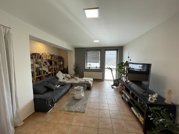 Obývací pokoj - Pronájem bytu 3+1 v osobním vlastnictví 109 m², Kladno