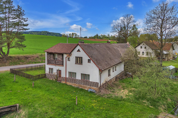Prodej domu 151 m², Dolní Dobrouč