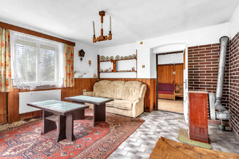 Prodej domu 151 m², Dolní Dobrouč