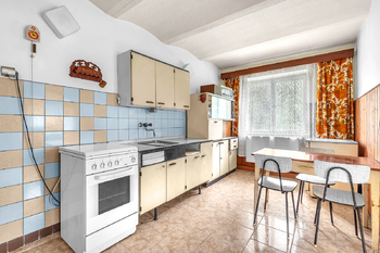 Prodej domu 151 m², Dolní Dobrouč