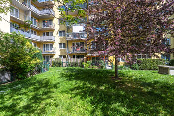 Pronájem bytu 2+kk v osobním vlastnictví 62 m², Praha 9 - Čakovice